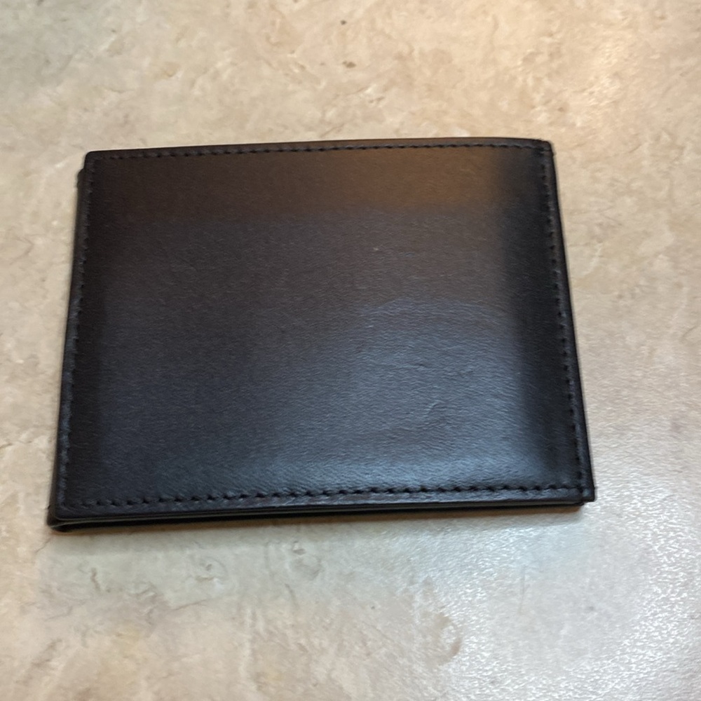 Coach, Michael Kors, and Marc Jacob Card and ID holder - Picture 9 of 12